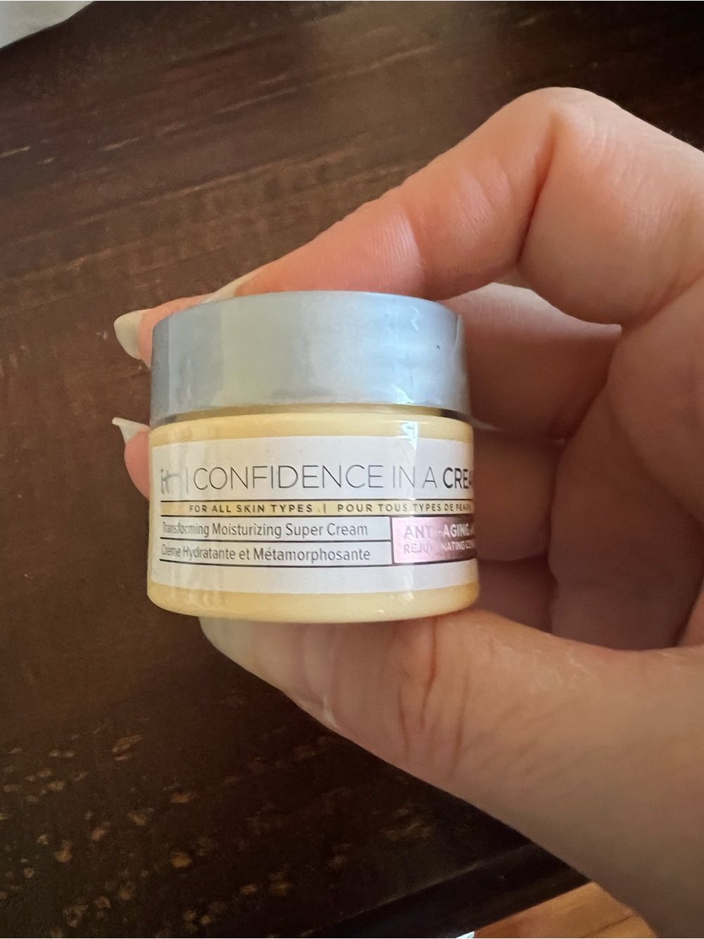 it cosmetics Confidence In A Cream eye cream